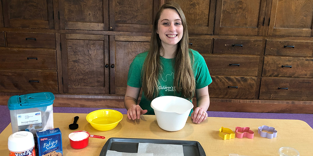 Lauren shows you how to make and experiment with fizzy cakes.