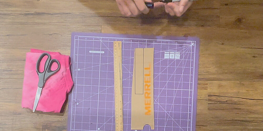 Gather your supplies. Take your piece of paper or cardboard and measure a rectangle 1 inch wide and 6 inches long. Cut out the rectangle. This will be your guide. *This step is optional, but can make it easier to do!