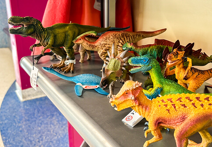 Schleich brand dinosaur figures